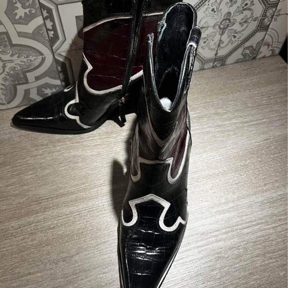 Zara cow-boy boots - Picture 2 of 4